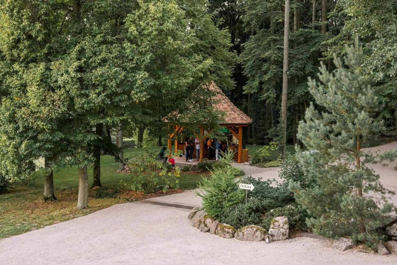 Maison D'Hotes Les Jardins De Madeleine Bernardvillé Eksteriør billede